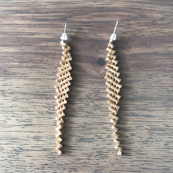 Le Château Fun and Flexible Sparkly Earrings - Picture 4 of 5